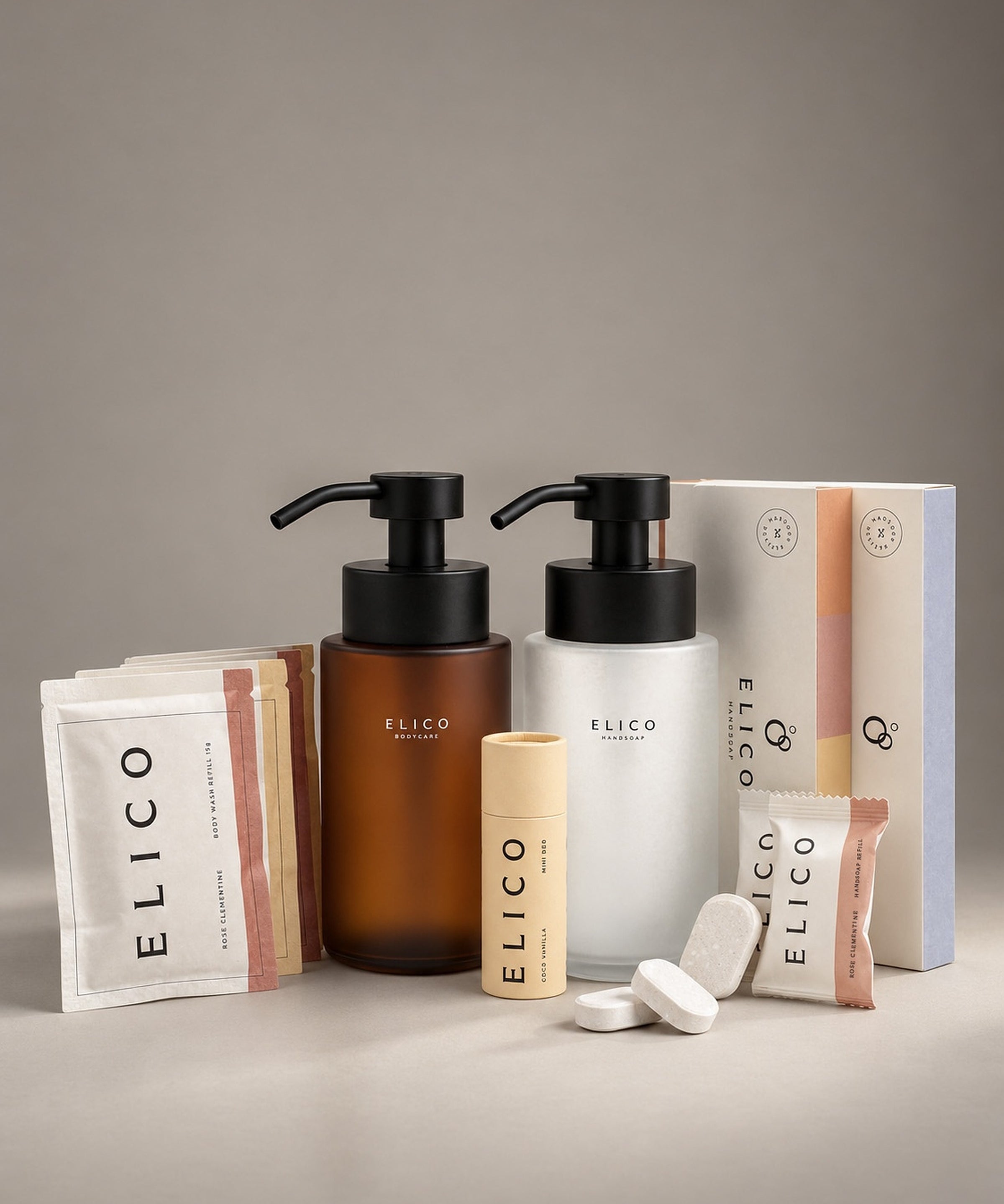 Badkamerpakket: handzeep- en body wash-dispenser, één Mini Deo en refills voor handzeep en body wash
